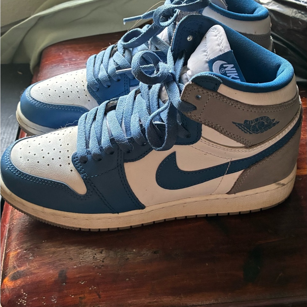 True Blue Jordan 1s - Picture 4 of 8